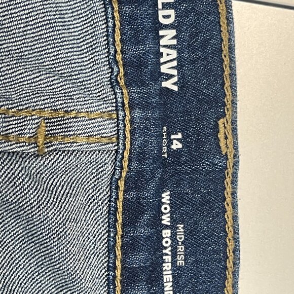 Old Navy Mid-Rise Wow Boyfriend Straight Jeans-14 Short - Picture 4 of 4